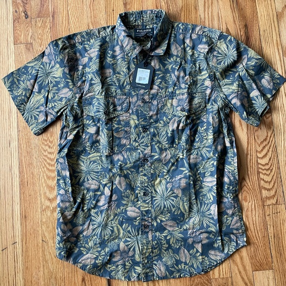 Filson Other - FILSON
Men's Washed Short Sleeve Feather Cloth Shirt
